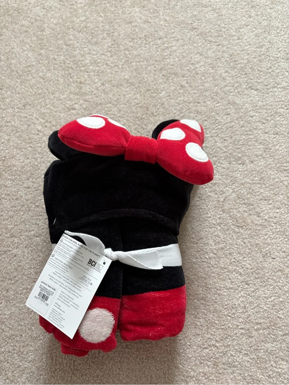Pottery Barn Kids Minnie Mouse Baby Bath Hooded Towel in Red, Black & White